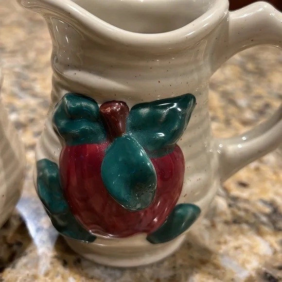 Apple creamer and sugar bowl with lids - Picture 3 of 4